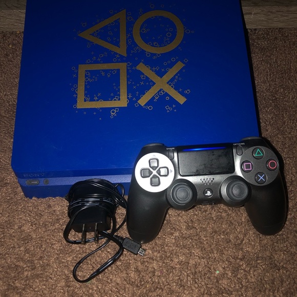 PlayStation 4 + Games
